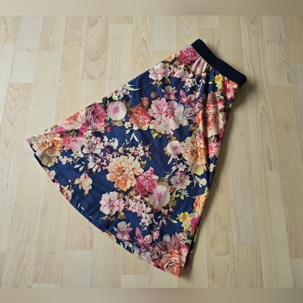 Le Lis Faux Suede Lined Floral Skater Circle Skirt Size Medium